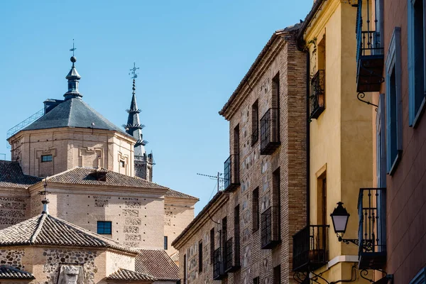 Vista pitoresca da cidade velha de Toledo — Fotografia de Stock