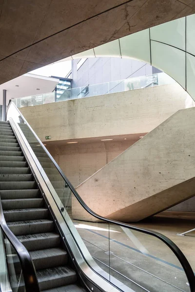 Estación funicular de arquitectura moderna —  Fotos de Stock