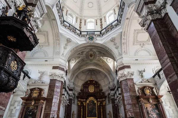 Vista interna della chiesa di Innsbruck — Foto Stock