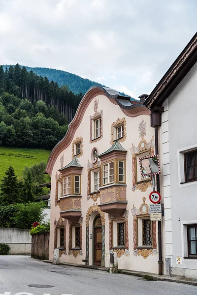 Schwaz małe miasto w Tyrolu — Zdjęcie stockowe