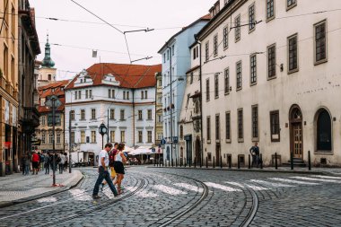 Prag'da sokak sahne
