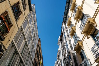 Konut şehir merkezinde düşük açılı görünümü