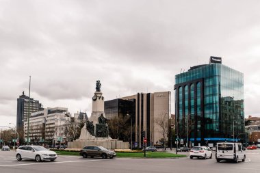 Emilio Castellana Avenue Madrid Castelar meydanda