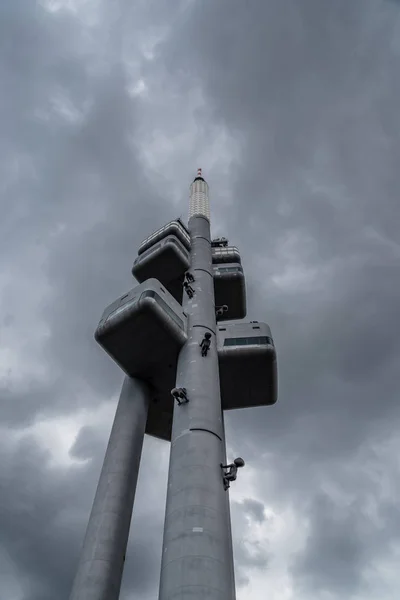 Жижков Телевізійн башт в Празі — стокове фото