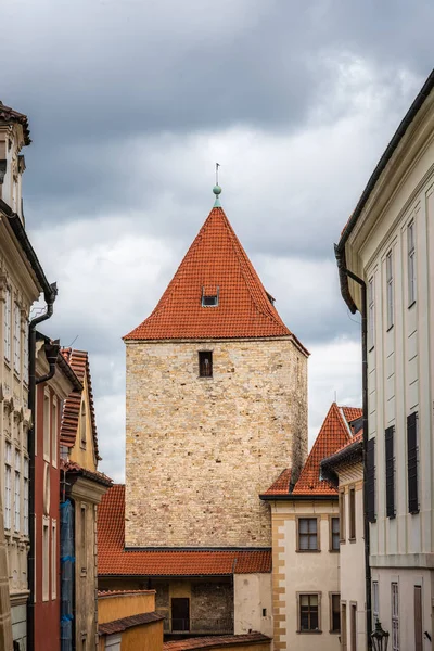 Середньовічна вежа в Королівський палац Pragu — стокове фото