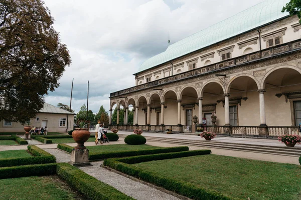 Палац у Королівському саду Празького Граду — стокове фото