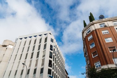 Madrid, Oertega y Gasset Caddesi 'ndeki lüks konut ve ticari binalar