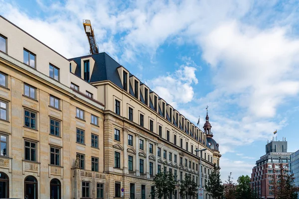 함부르크 시내에 있는 사무실 건물 과 호텔 — 스톡 사진