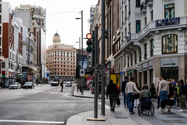 Aleja Gran Via w centrum Madrytu, Hiszpania — Zdjęcie stockowe