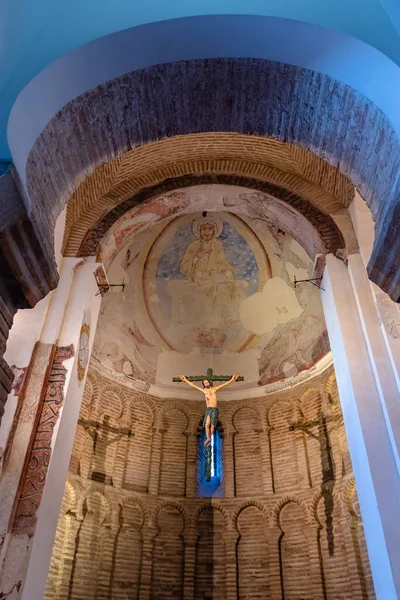 Veduta interna della Moschea di Cristo de la Luz a Toledo, Spagna — Foto Stock