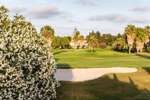 Vista do campo de golfe com putting green em Valência, Espanha — Fotografia de Stock