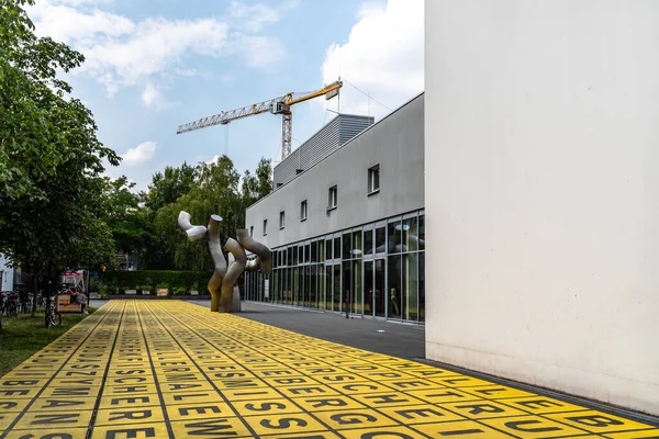 Vista exterior de Berlinische Galerie, um museu em Berlim — Fotografia de Stock