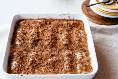 Lezzetli Tiramisu keki, geleneksel İtalyan tatlısıdır.