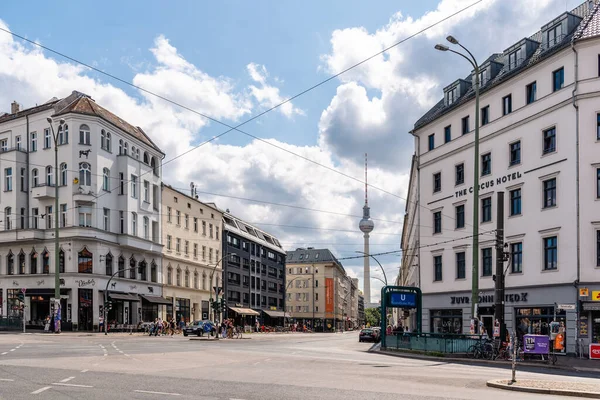 Vista de la calle en el barrio de Scheunenviertel en Berlín Mitte — Foto de Stock