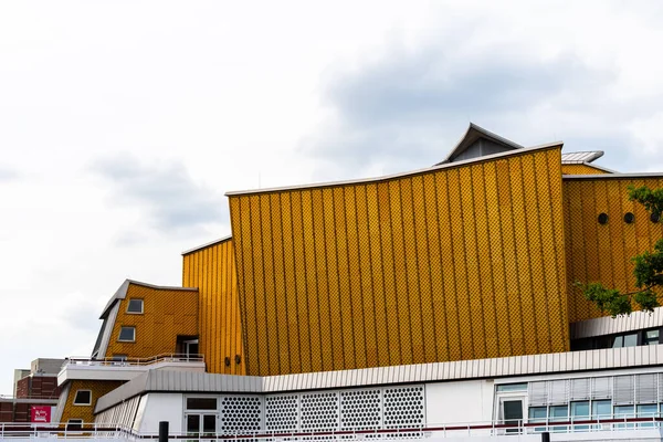 Vista exterior de la sala de conciertos Berliner Philharmonie en Berlín —  Fotos de Stock