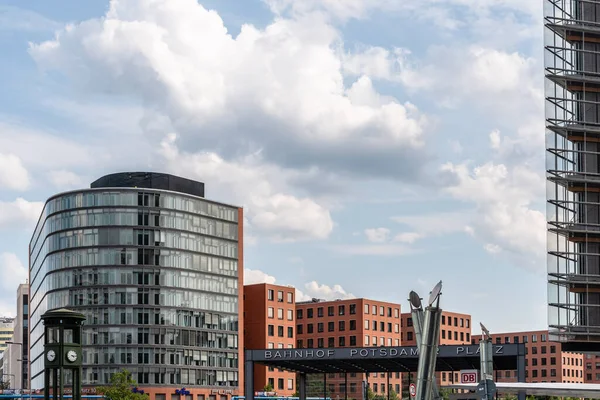 Blick auf den Potsdamer Platz in Berlin Mitte — Stockfoto