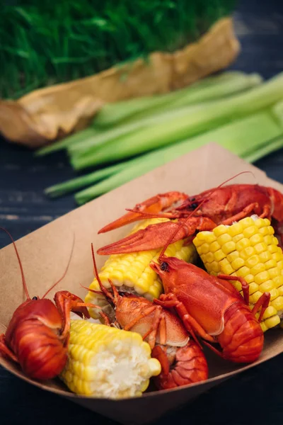 Izgara sebzeli pişmiş kerevit