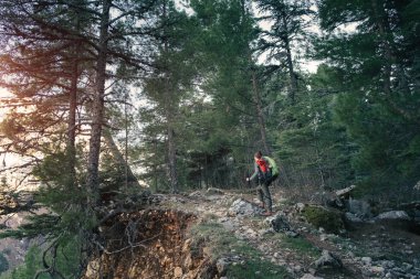 Ormanın içinden Likya izini tahtalı için trekking fiyatı