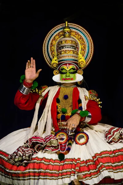 Acteur kathakali pendant la représentation — Photo