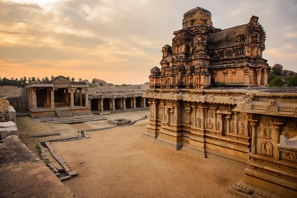 Hampi antik tapınak kalıntıları — Stok fotoğraf