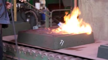 Metal eritme ve dökülme