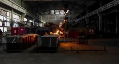 Yüksek fırın gelen sıvı metal Metalurji tesisi demiryolu kepçe kapsayıcısına eritme