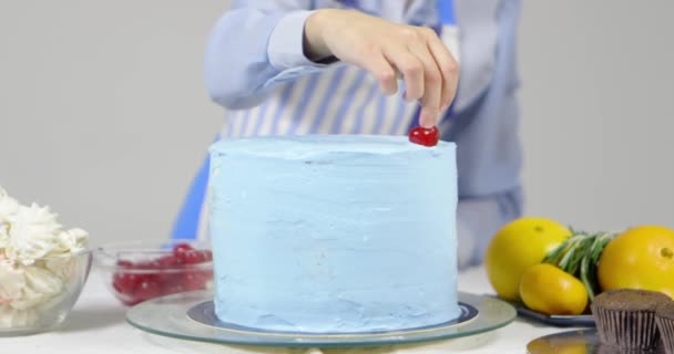 Recettes Cuisine Raisins Rouges Sur Gâteau — Video