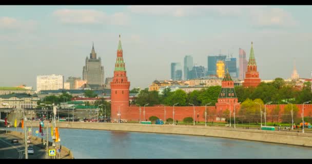 Moscow Russia Maio 2019 Rio Moscou Contexto Flutuador Kremlin Barcos — Vídeo de Stock