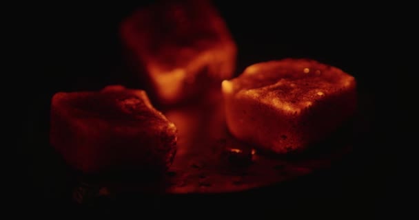 Embers in a cup of hookah at the asian — Stock video