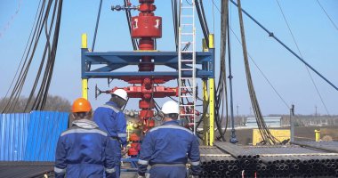 Offshore the Industry petrol ve gaz üretim petrol boru hattı.