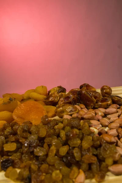 Doces Orientais Frutas Secas Passas Tâmaras Damascos Secos Amendoins Fundo — Fotografia de Stock