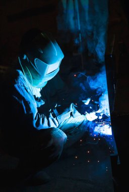 Kaynakçı metal kıvılcım sinek brews