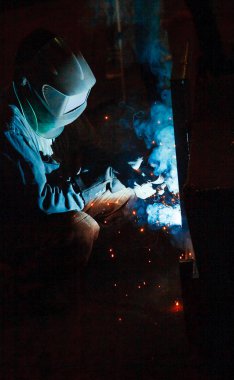 Kaynakçı metal kıvılcım sinek brews