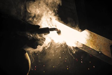 Kaynakçı metal kıvılcım sinek brews