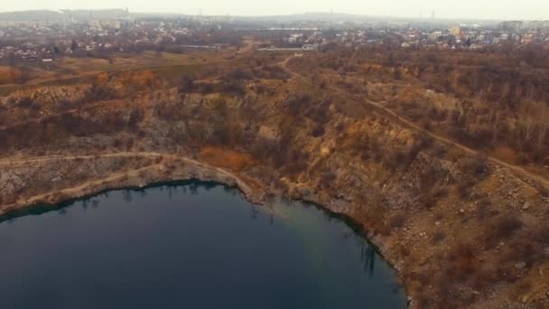 Horské Jezero Letecký Dron Pohyb Shora — Stock video