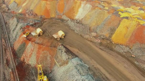 Explotación Aérea Canteras Mineral Hierro Minería Camiones Mineral Hierro Que — Vídeo de stock
