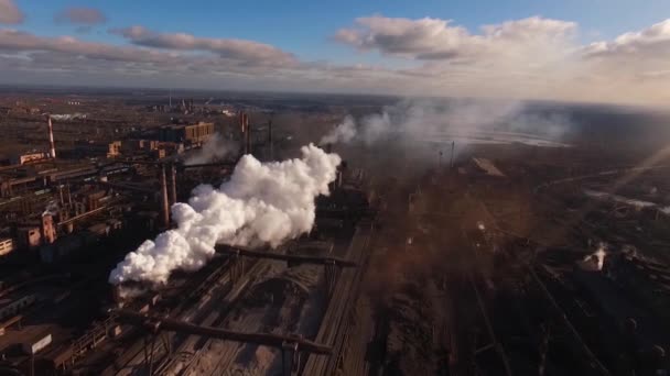 Metallurgische Plant Rook Uit Pijpen Slechte Ecologie — Stockvideo