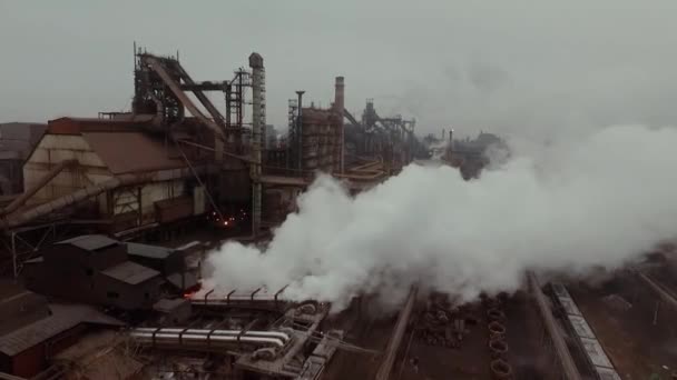 Filmati Aerei Droni Tubi Acciaieria Durante Alto Sopra Impianto Metallurgico — Video Stock