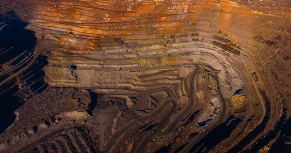 Pedreira Minério Ferro Tipo Mineração Céu Aberto Mineração Minério Ferro — Fotografia de Stock