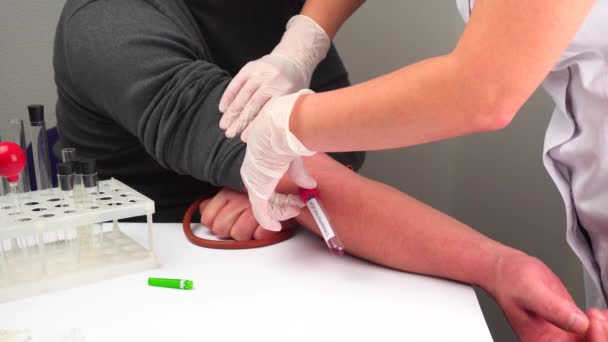 Coronavirus Échantillon Sanguin Contrôle Injection Virus Essai Clinique Hôpital Médecin — Video