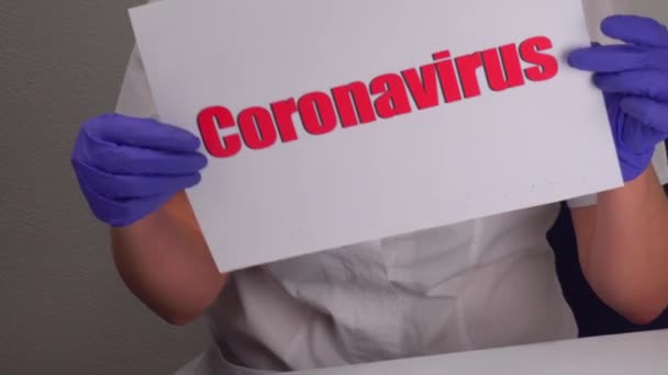 Coronavirus Lettering Kertas Lembar Infeksi Diagnosis Dokter — Stok Video