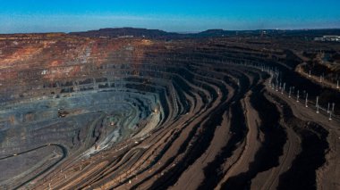 Metalurji madenciliği ve işleme fabrikası hava görüntüsü