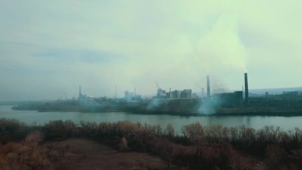 Çelik Değirmeni Metalürjik Bitki Kötü Ekoloji Dumanı Borular Hava Video — Stok video