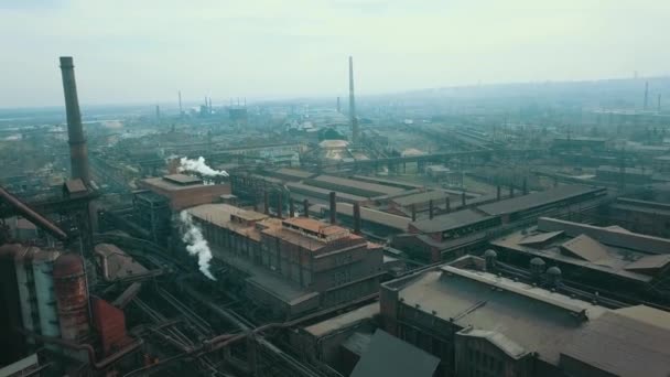 Staal Molen Metallurgische Fabriek Slechte Ecologie Rook Uit Buizen Antenne — Stockvideo