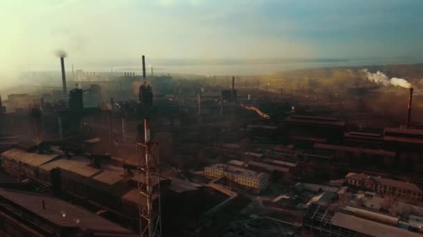 Μεταλλουργικός Μύλος Χάλυβα Εργοστάσιο Κακό Οικολογικό Καπνό Από Σωλήνες Εναέρια — Αρχείο Βίντεο