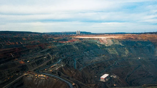 Vista Aérea Minería Mineral Hierro Panorama Una Mina Cielo Abierto — Foto de Stock