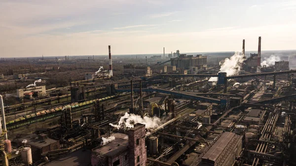 Stahlökologie Metallurgisches Eisenwerk Raucht Von Der Verschmutzung Von Industrierohren Blick — Stockfoto