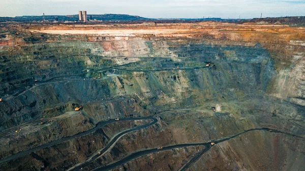 Vista Aérea Minería Mineral Hierro Panorama Una Mina Cielo Abierto — Foto de Stock