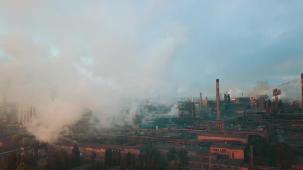 Ipar Kohászati Üzem Napkelte Rossz Ökológia Kémény Füst Légi — Stock videók