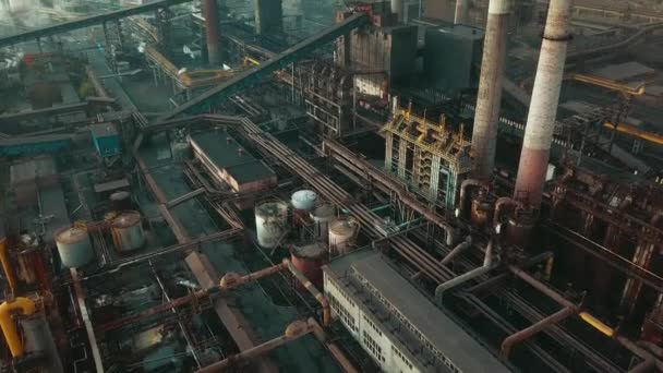 Endüstriyel Üretim Tesisi Metalürjik Çelik Hava Görüntüsü Chad Borularından Duman — Stok video
